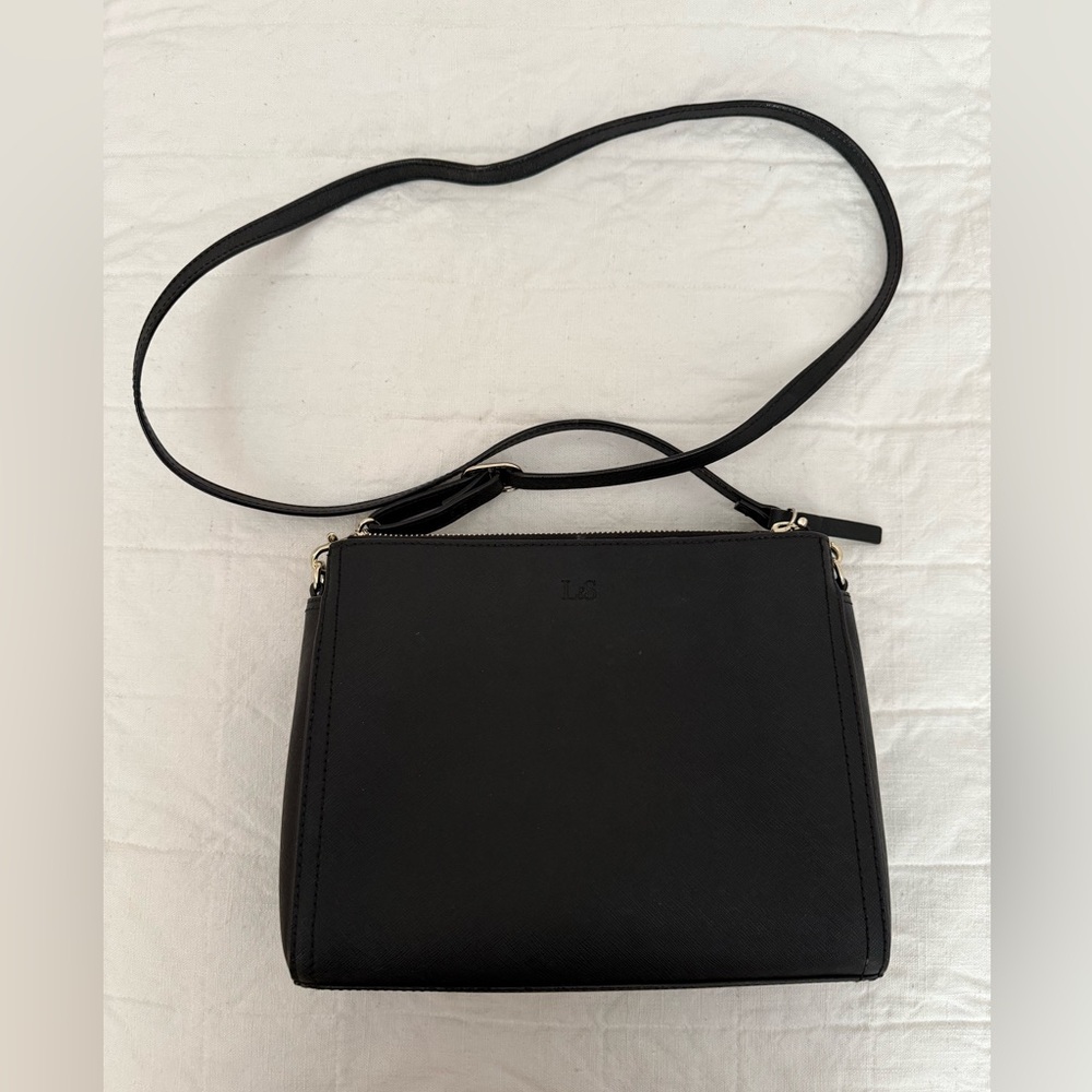 Lo & Sons Black Crossbody Bag with Adjustable Strap